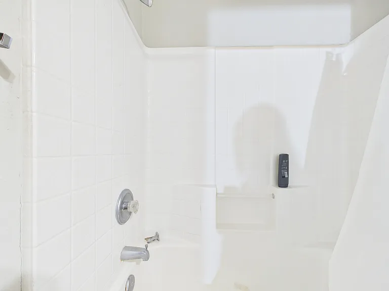 513 Camp Ct — Photo 16