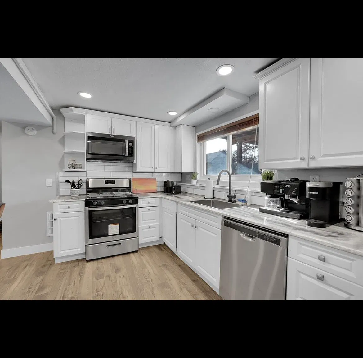 2 bed, 800 sqft, $1,800 — Photo 3