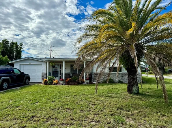 5004 Genesis Ave, Holiday, FL 34690