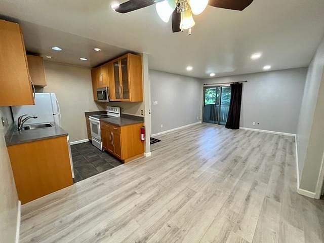 1st image of 406 Boardwalk Ave APT 20
