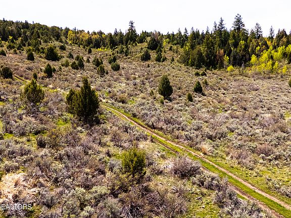 4th image of E Fish Creek Rd