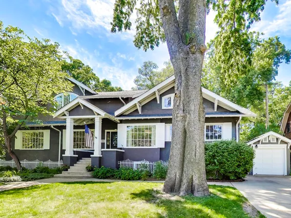 172 Barrypoint Rd, Riverside, IL 60546