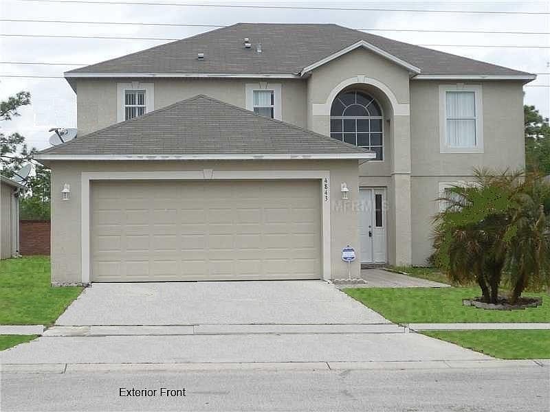 Front of the house, good size of drive way. Digital garage keypad installed. Digital Front door lock.