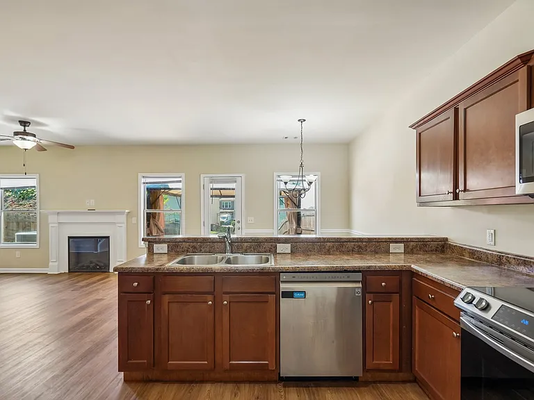 103 Highland Pointe Cir E — Photo 17