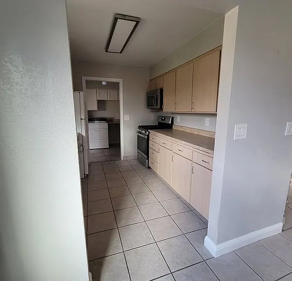 685 Las Tablas Rd — Photo 6