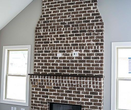 3rd image of 8184 Caldwell Drive