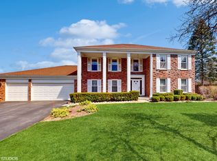 105 Redwood Ln, Barrington, IL 60010
