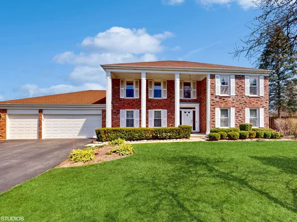 105 Redwood Ln, Barrington, IL 60010