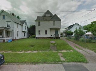 1024 3rd St NW #B, Canton, OH 44703