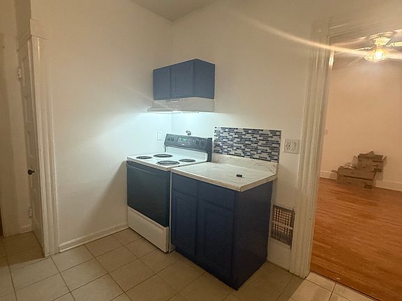 3rd image of 33 Forest Ave Unit 2