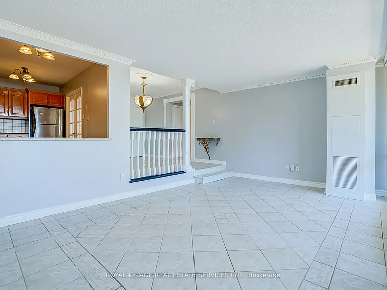 250 Scarlett Rd #206 — Photo 12