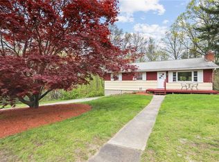 4 Mohawk Cir, Danbury, CT 06811
