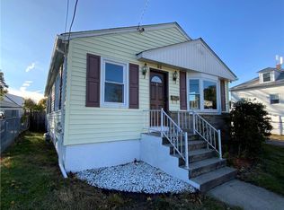 32 Dorman Ave, North Providence, RI 02904