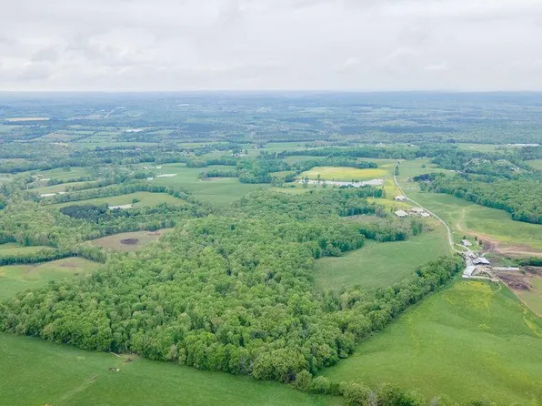 1711 Bradley Wyatt Rd, Pikeville, TN 37367