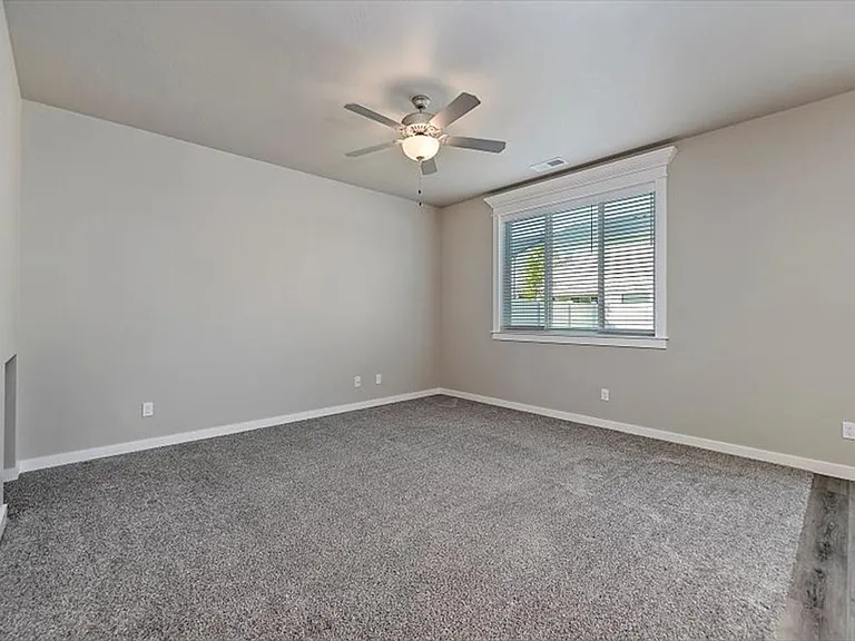 3093 N Summermoon Ave — Photo 37