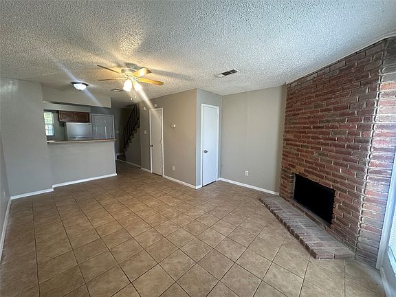3rd image of 9447 Olde Towne Row