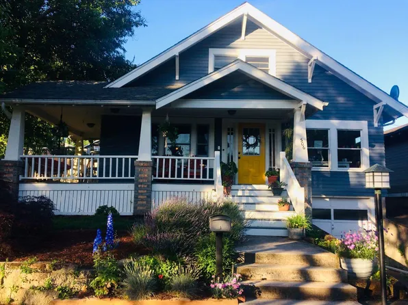 506 E 9th St, The Dalles, OR 97058