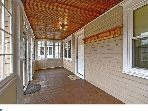 3rd image of 205 W Essex Ave