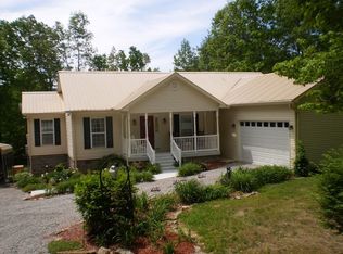 1532 Russell Ridge Rd, Crossville, TN 38555