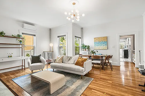 27 Prescott St #1 Photo 1