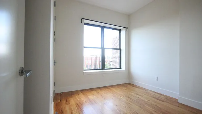 Rented by Nooklyn NYC LLC | media 22