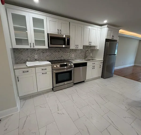 693 Haddon Ave #C1 — Photo 2