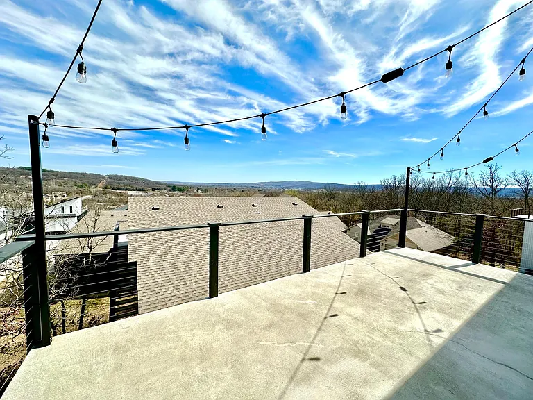 194 S Paddock Loop — Photo 3