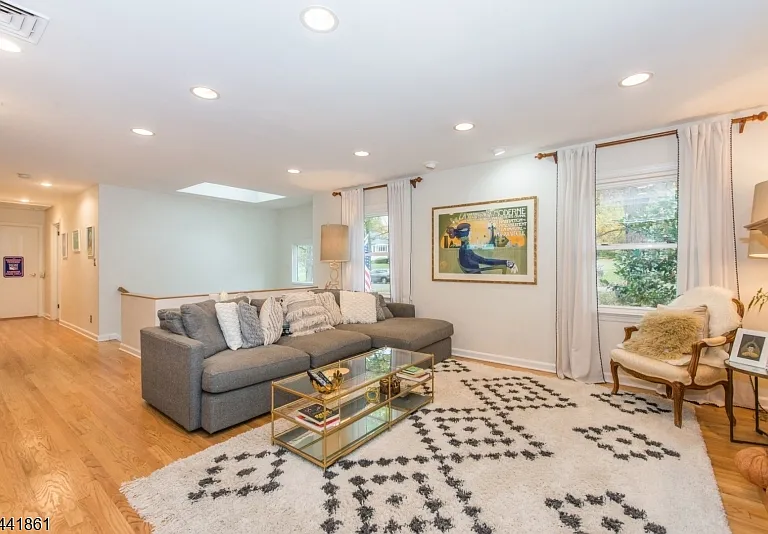 23 Kearney Ter — Photo 2