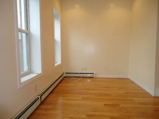 Rented by Hakeem Shahid, LREB | media 7