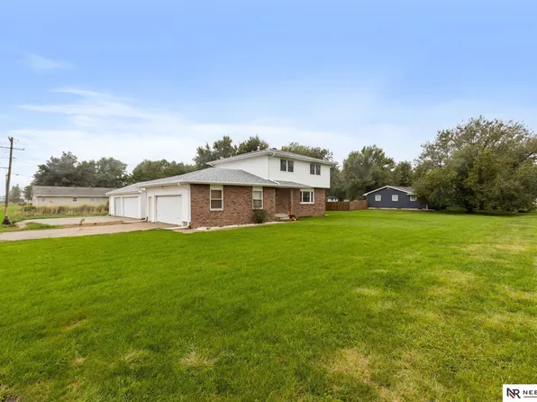 345 Deborah Ave, Fremont, NE 68025