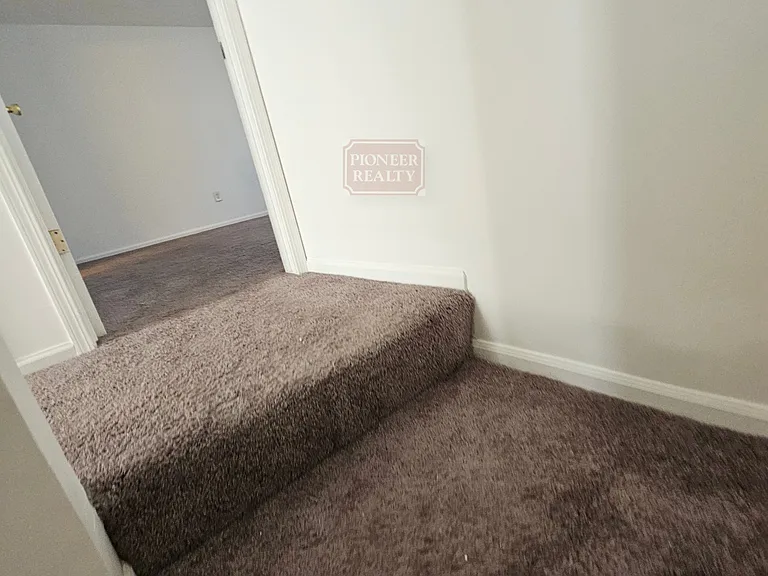 4944 Farrell Ct — Photo 18