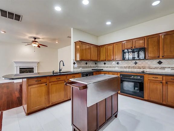 5th image of 535 Hawken Dr