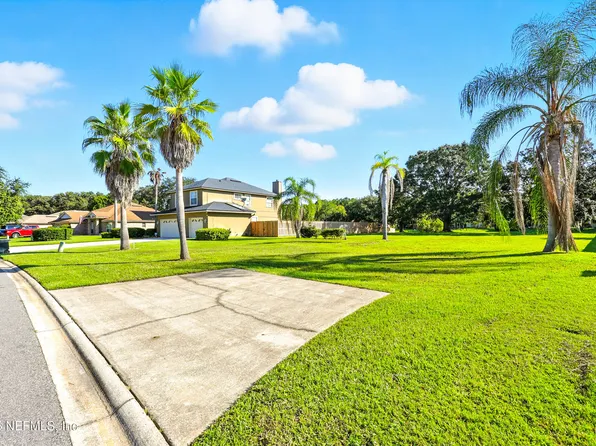 256 VILLAGE GREEN Avenue, St. Johns, FL 32259