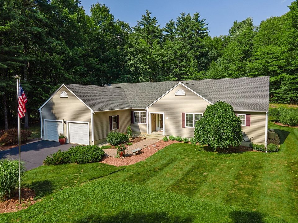 1st image of 383 Mashapaug Rd