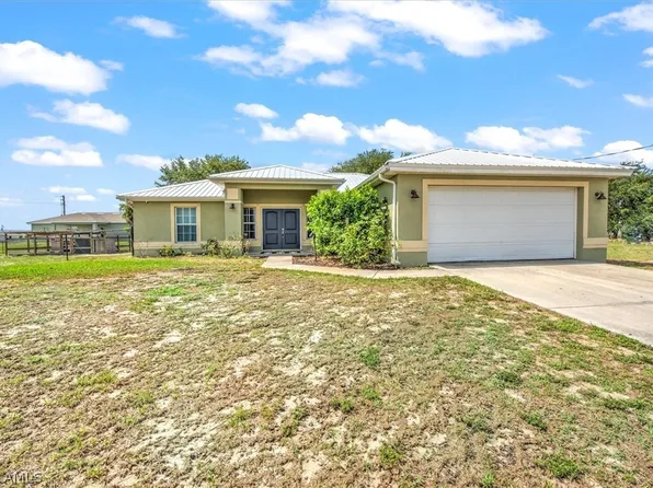 1035 Saturn Ct, Labelle, FL 33935