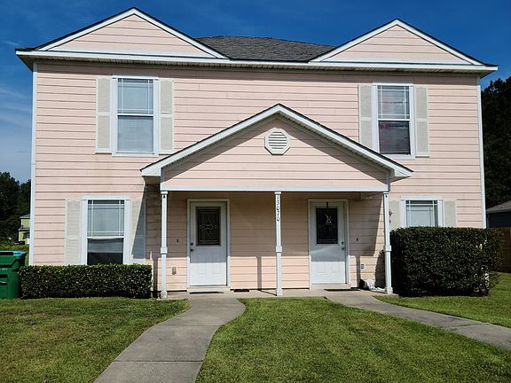 3rd image of 13070 Tracewood Dr #A