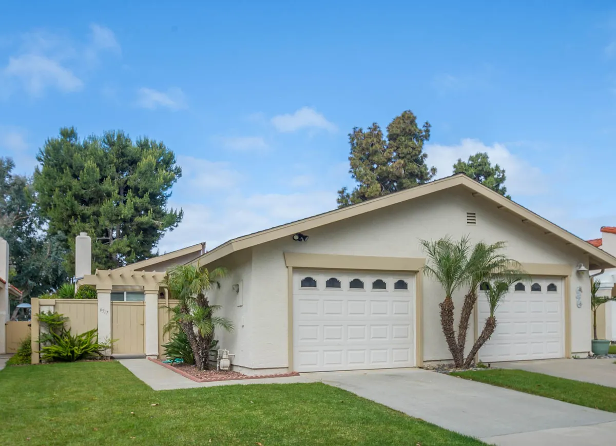 Building Photo - 6517 Camino Del Parque