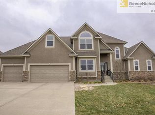 9013 SW 2nd St, Blue Springs, MO 64064