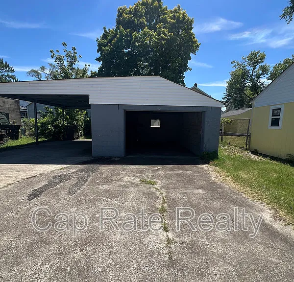 924 E 18th Ave — Photo 27