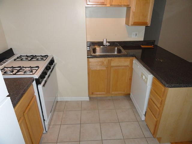 1st image of 1902 W Farwell Ave APT 2