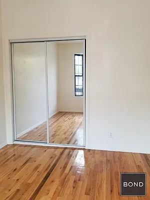 Rented by Bond New York | media 9