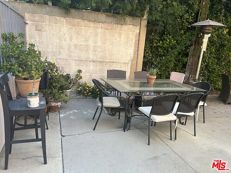 1022 N Croft Ave #5 — Photo 21