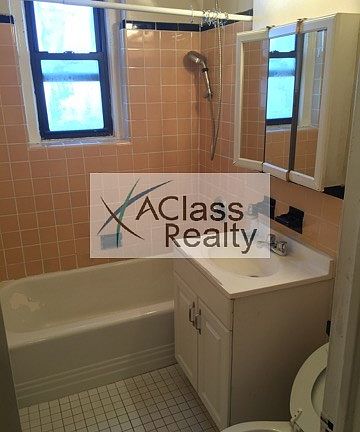 4th image of 32-79 44th St #3