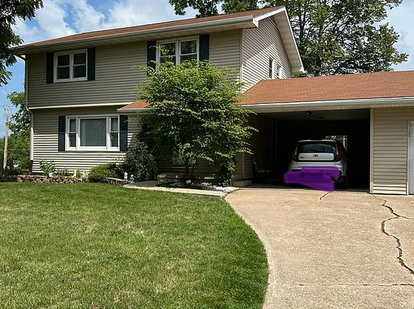 714 N 12th St, Chariton, IA 50049