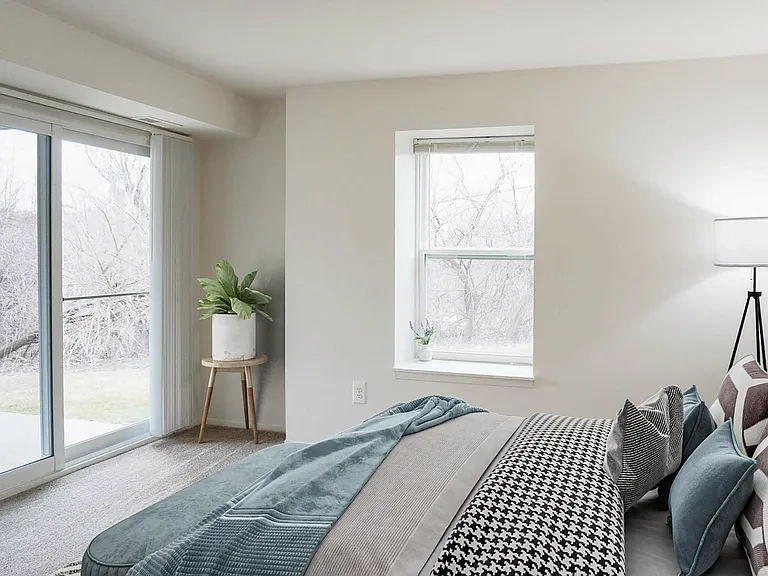 2396 Leslie Cir — Photo 12