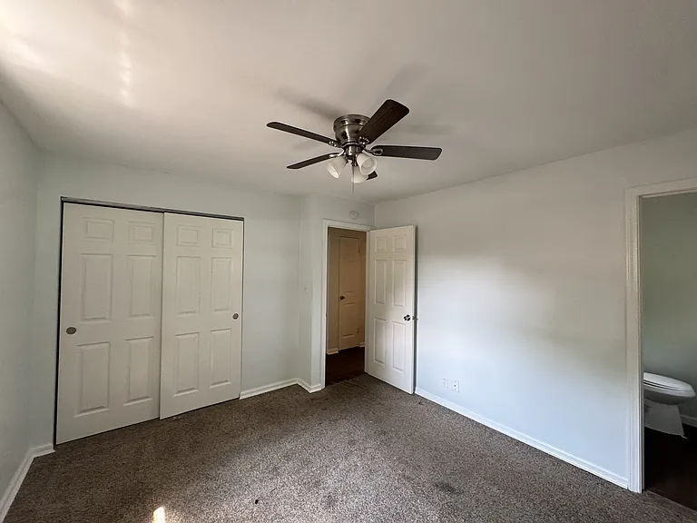716 Cranford Dr — Photo 15