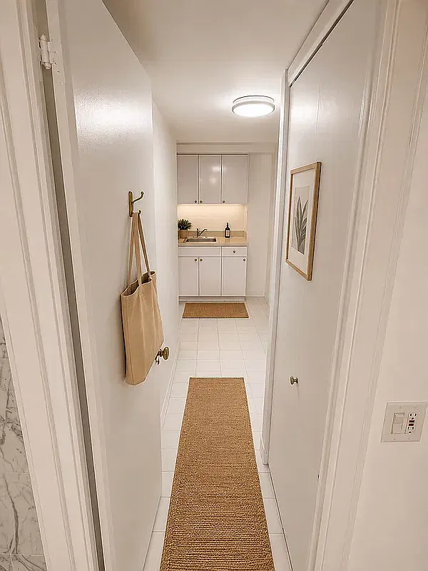 108 East 38th Street — Photo 3