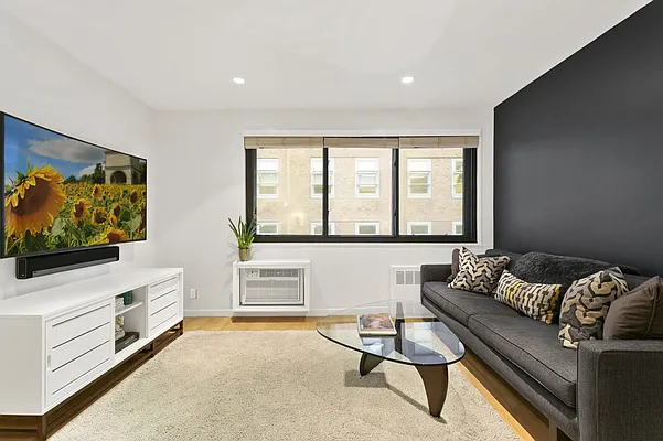 Sold by Citi Habitats | media 3