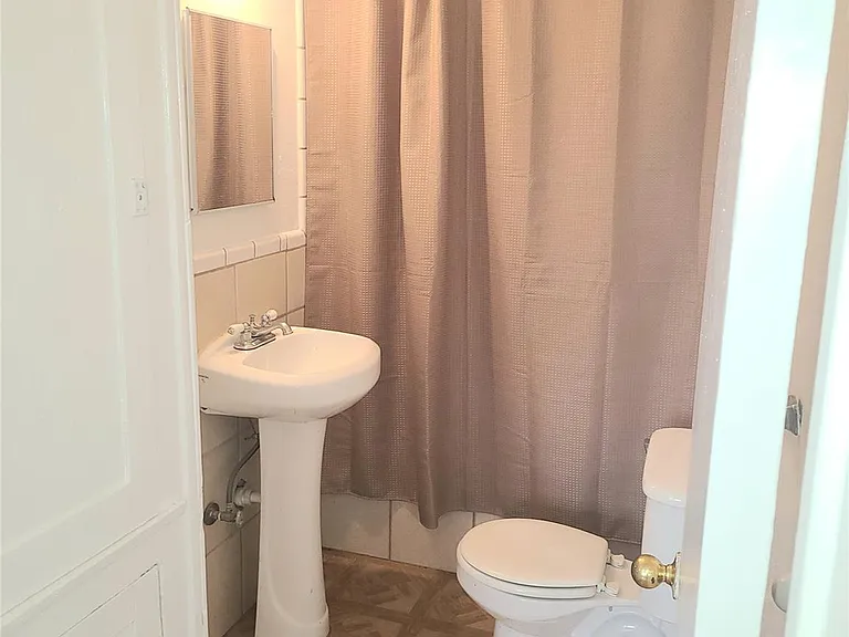 4414 Woodside St #8 — Photo 14