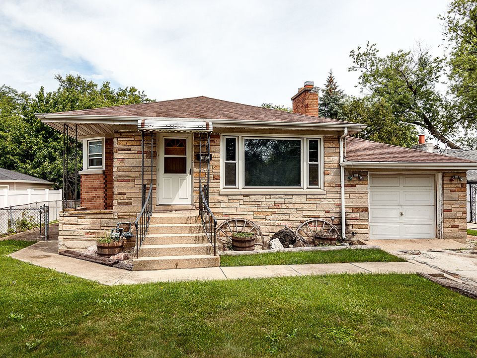 1st image of 10468 Diversey Ave